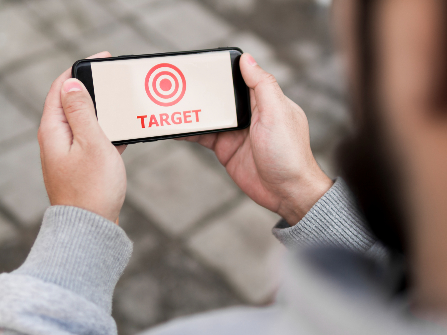 contextual targeting vs retargeting digital marketing